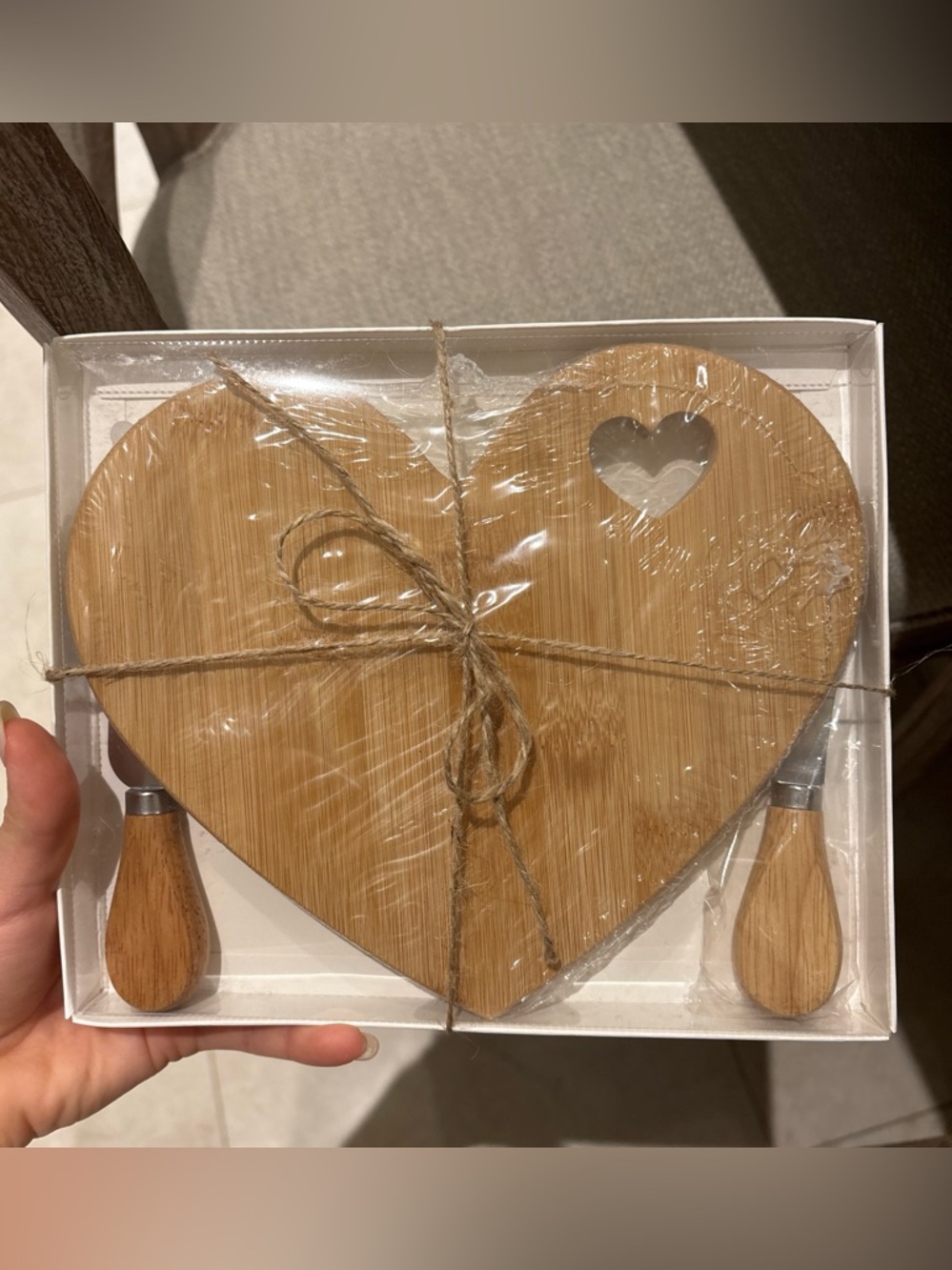 Heart-Shaped Bamboo Cheese Board Set - Natural Wood